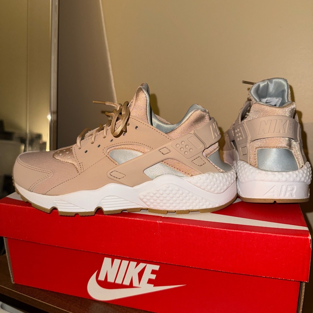 Nike Huarache Sneakers